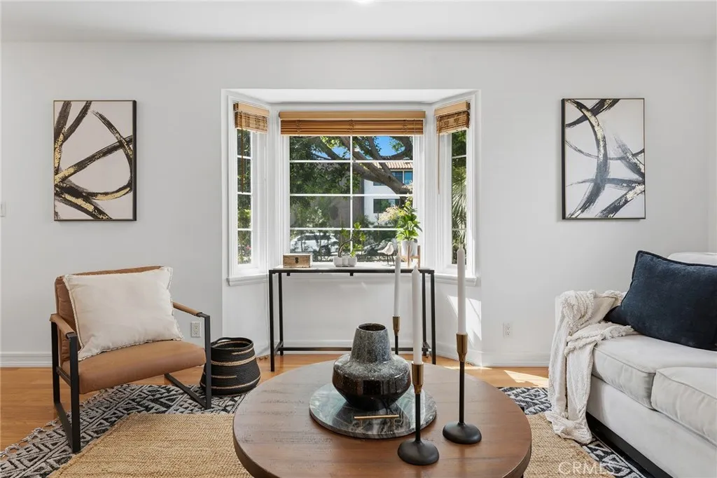 Additional image 41 of 14335 Magnolia Bl, Sherman Oaks, CA 91423