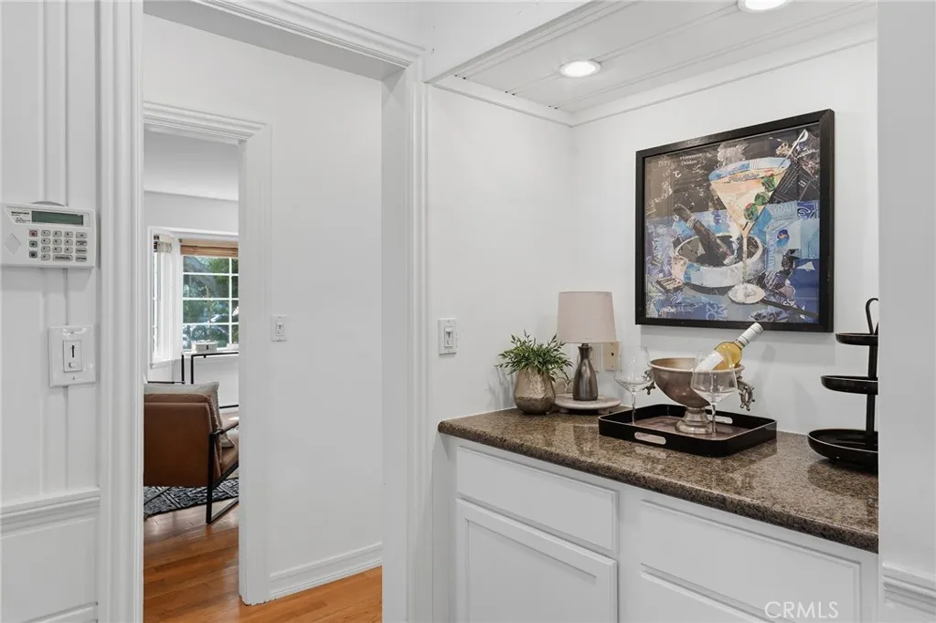 Additional image 45 of 14335 Magnolia Bl, Sherman Oaks, CA 91423