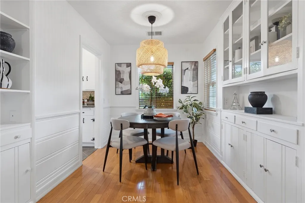 Additional image 43 of 14335 Magnolia Bl, Sherman Oaks, CA 91423