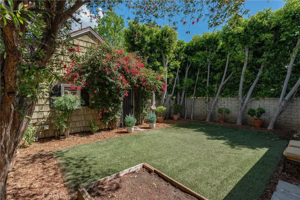 Additional image 68 of 14335 Magnolia Bl, Sherman Oaks, CA 91423