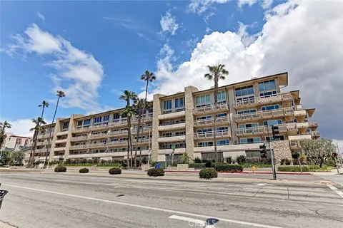 230 S Catalina Avenue Unit 416, Redondo Beach, CA 90277 - MLS#: SB24028669