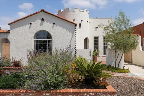 6062 Gaviota Avenue, Long Beach, CA MLS: PW25103959