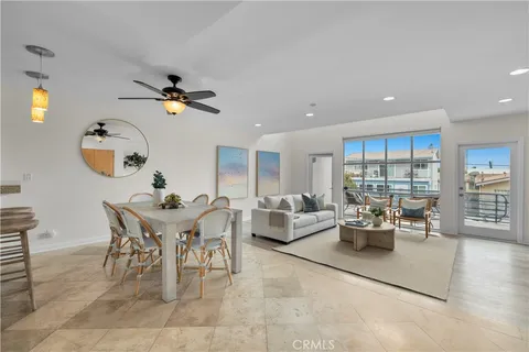 715 3rd Street, Hermosa Beach, CA MLS: SB25066900
