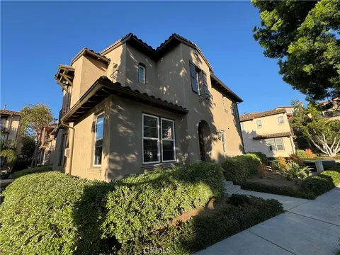 345 Tall Oak, Irvine, CA MLS: WS25078628