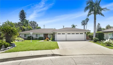 156 Glengrove Avenue, Glendora, CA MLS: CV25109028