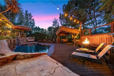 6695 E Canyon Hills Road, Anaheim Hills, CA MLS: PW25061647