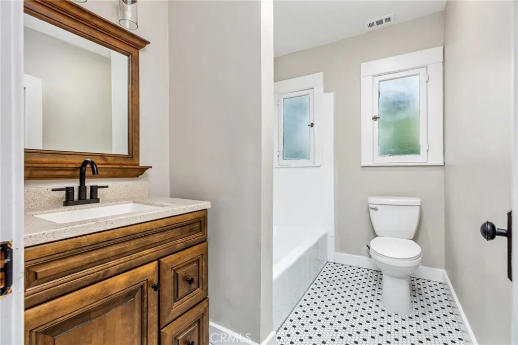 Additional image 31 of 4427 Sunnyside Dr, Riverside, CA 92506