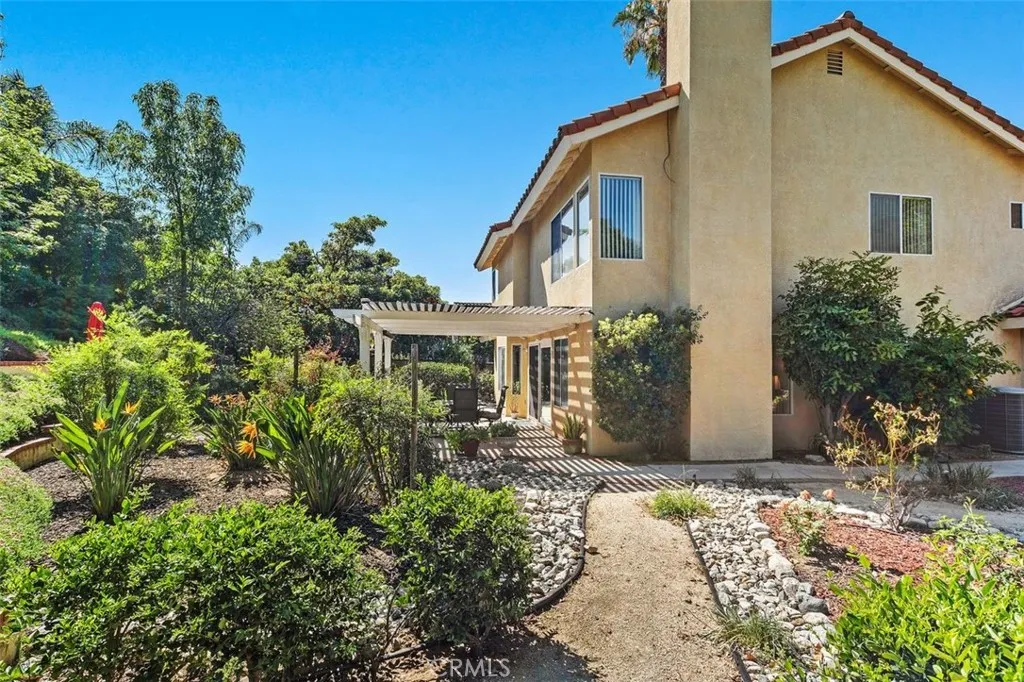 Additional image 93 of 305 Mission Grove Pkwy N, Riverside, CA 92506