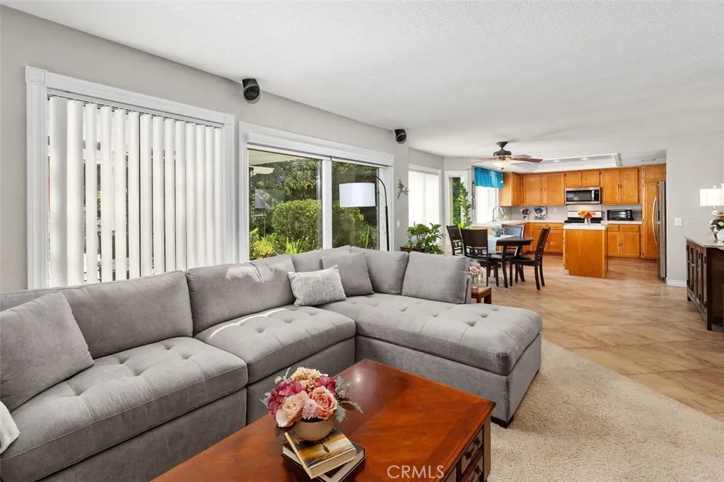 Additional image 23 of 305 Mission Grove Pkwy N, Riverside, CA 92506