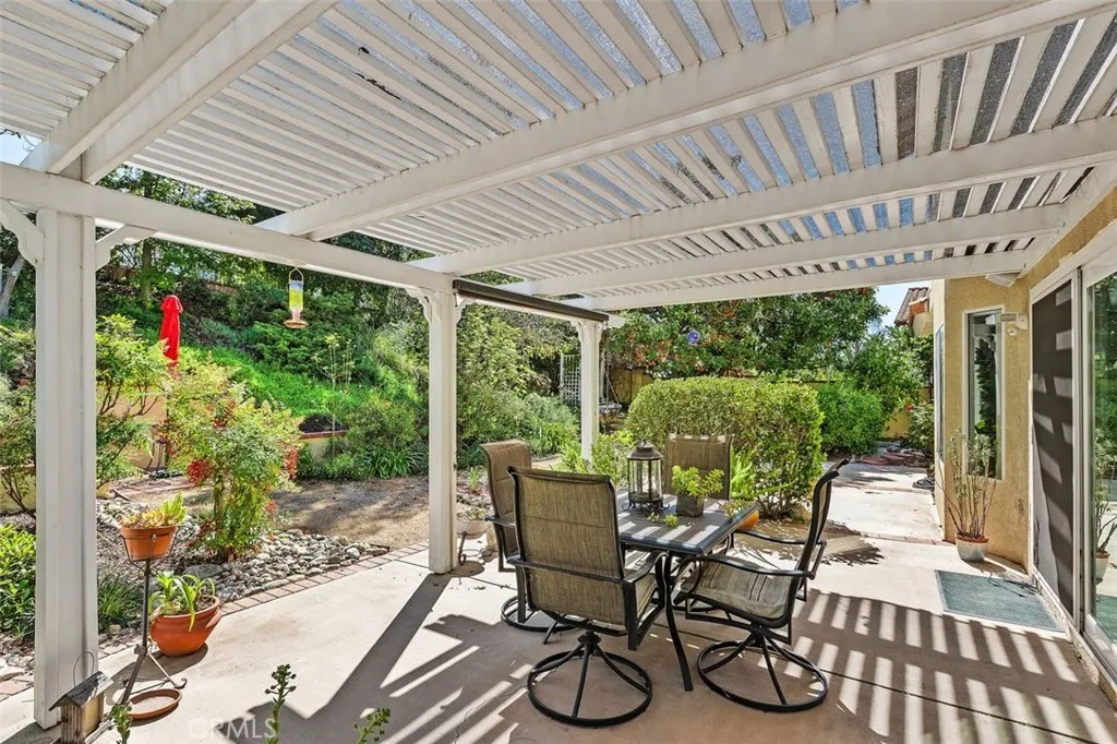 Additional image 94 of 305 Mission Grove Pkwy N, Riverside, CA 92506