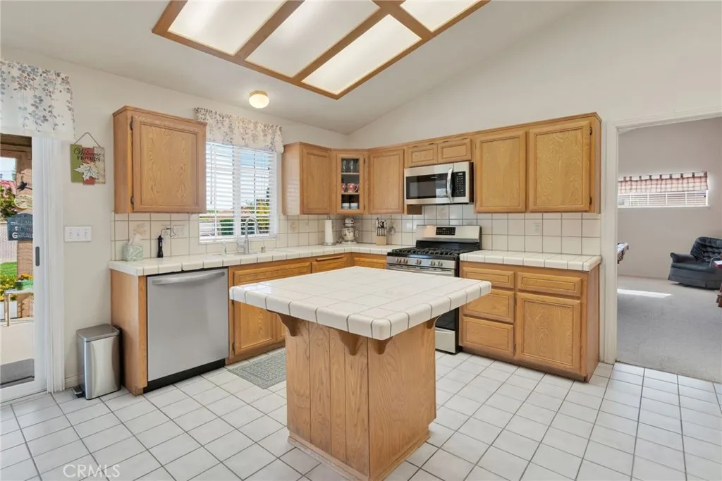 Additional image 65 of 19971 Haida Road, Apple Valley, CA 92307