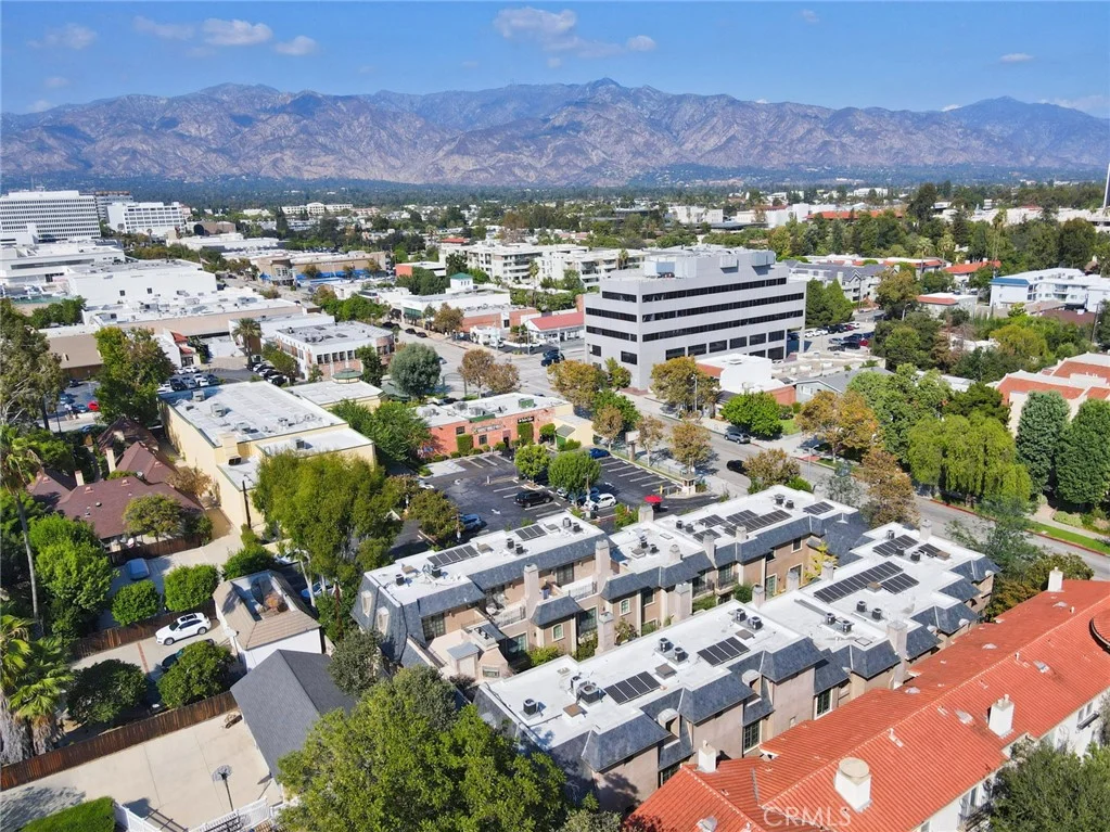 633 S Lake Ave Unit 4, Pasadena, CA 91106
