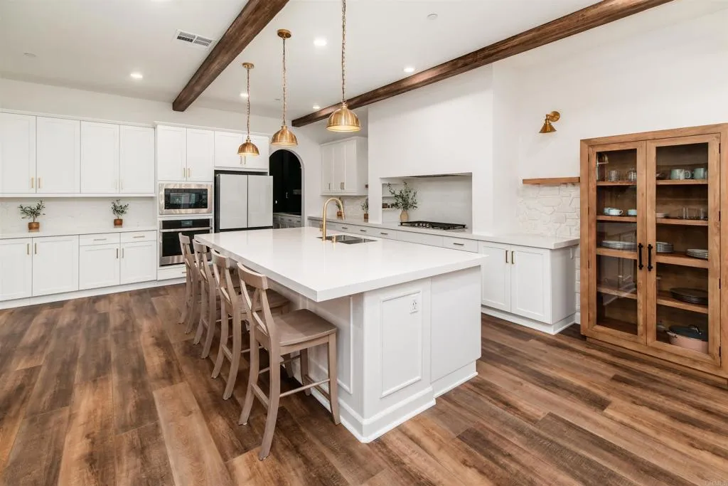 Additional image 8 of 587 Gateway Lane, San Marcos, CA 92078