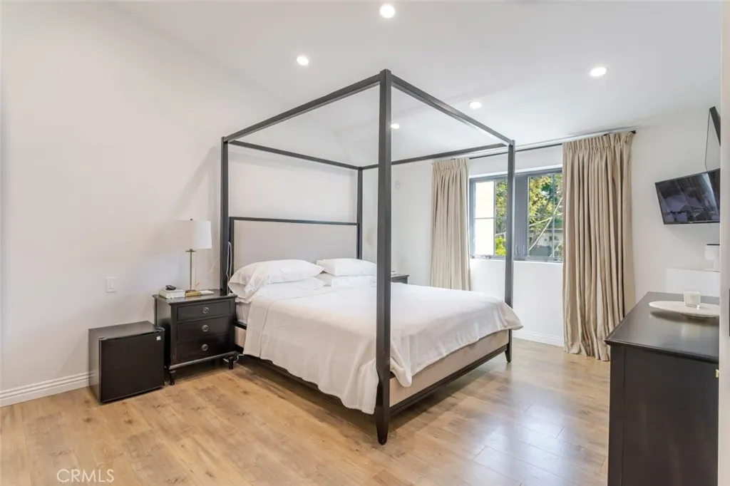 Additional image 87 of 5949 Rhodes Avenue, Valley Village, CA 91607