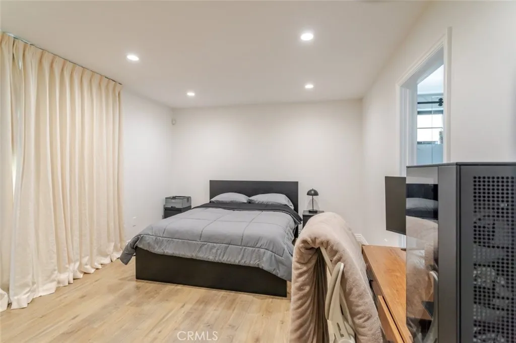 Additional image 83 of 5949 Rhodes Avenue, Valley Village, CA 91607