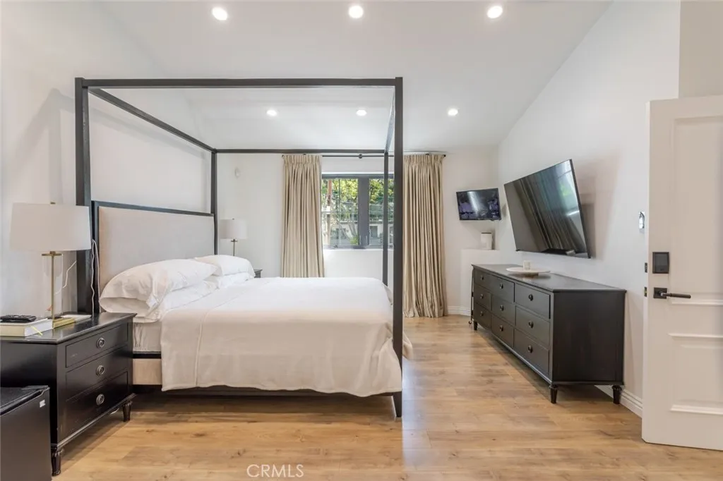 Additional image 89 of 5949 Rhodes Avenue, Valley Village, CA 91607