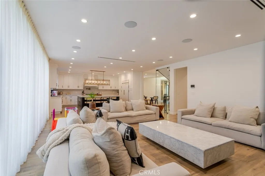 Additional image 16 of 5949 Rhodes Avenue, Valley Village, CA 91607