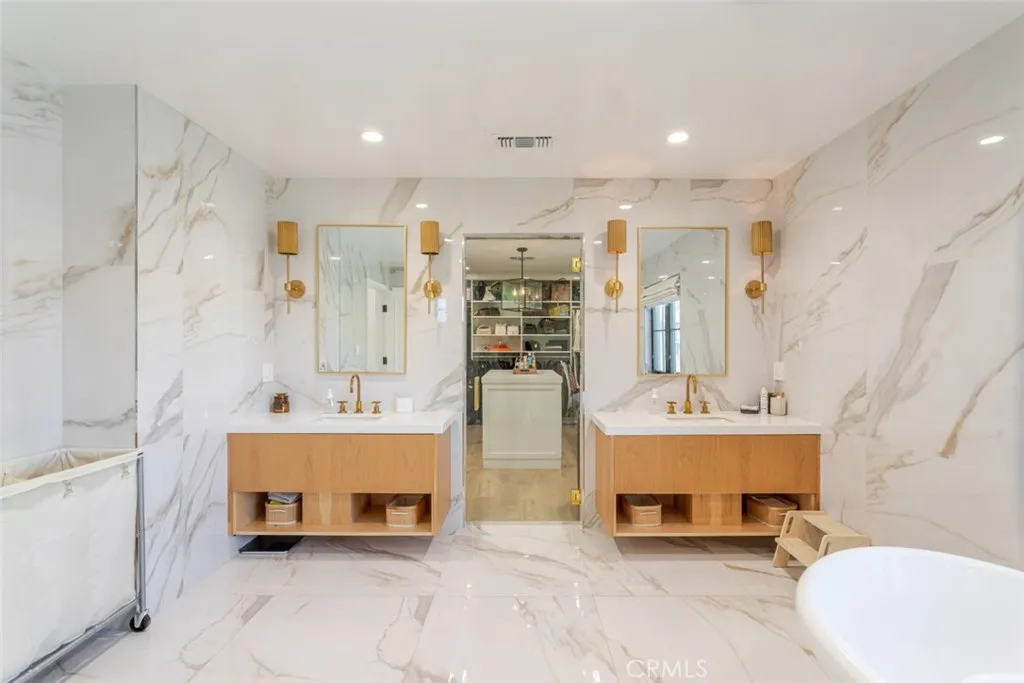 Additional image 98 of 5949 Rhodes Avenue, Valley Village, CA 91607