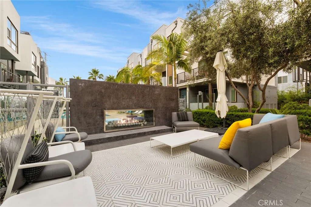 Additional image 39 of 210 Placemark, Irvine, CA 92614