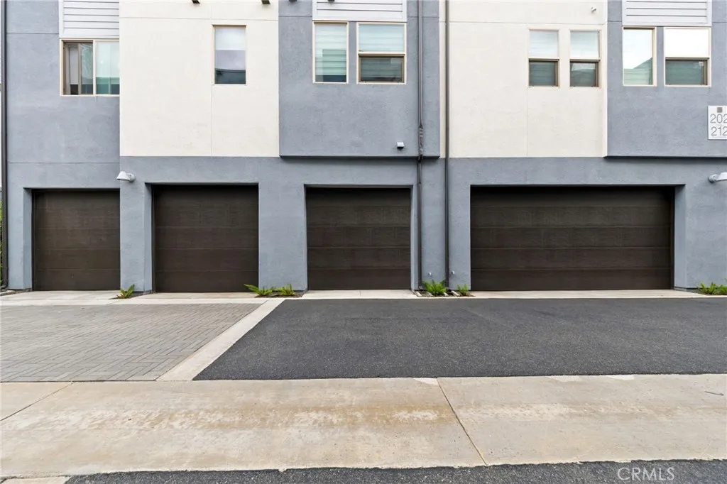 Additional image 79 of 210 Placemark, Irvine, CA 92614