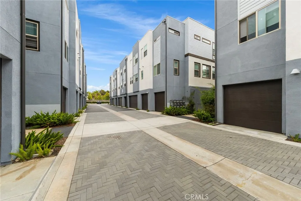 Additional image 31 of 210 Placemark, Irvine, CA 92614