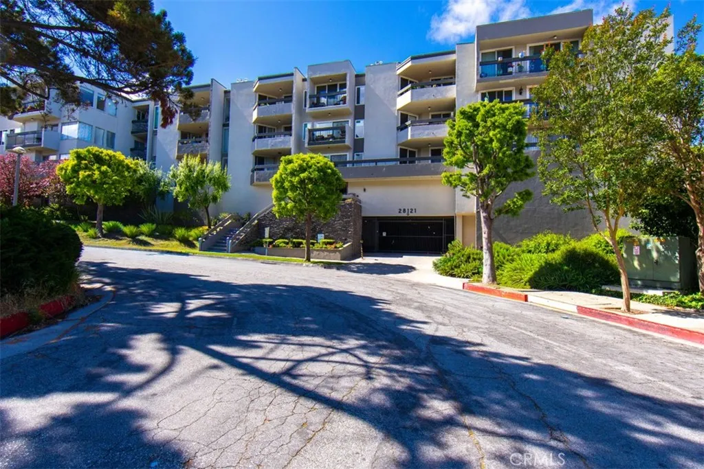 Additional image 45 of 28121 Highridge Rd, Rolling Hills Estates, CA 90275