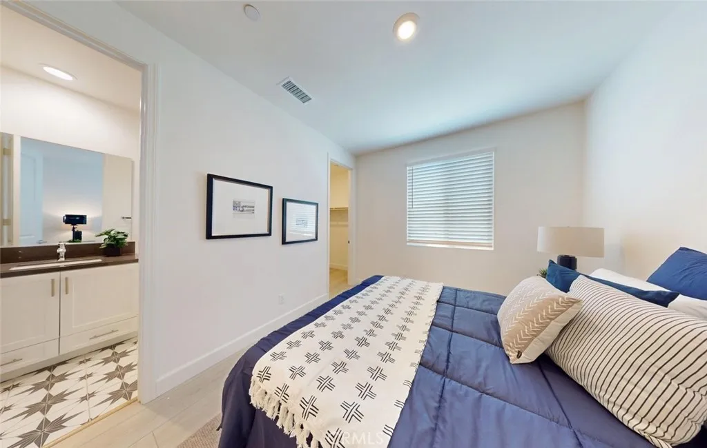 Additional image 76 of 17536 Cameron Lane Unit 105, Huntington Beach, CA 92647