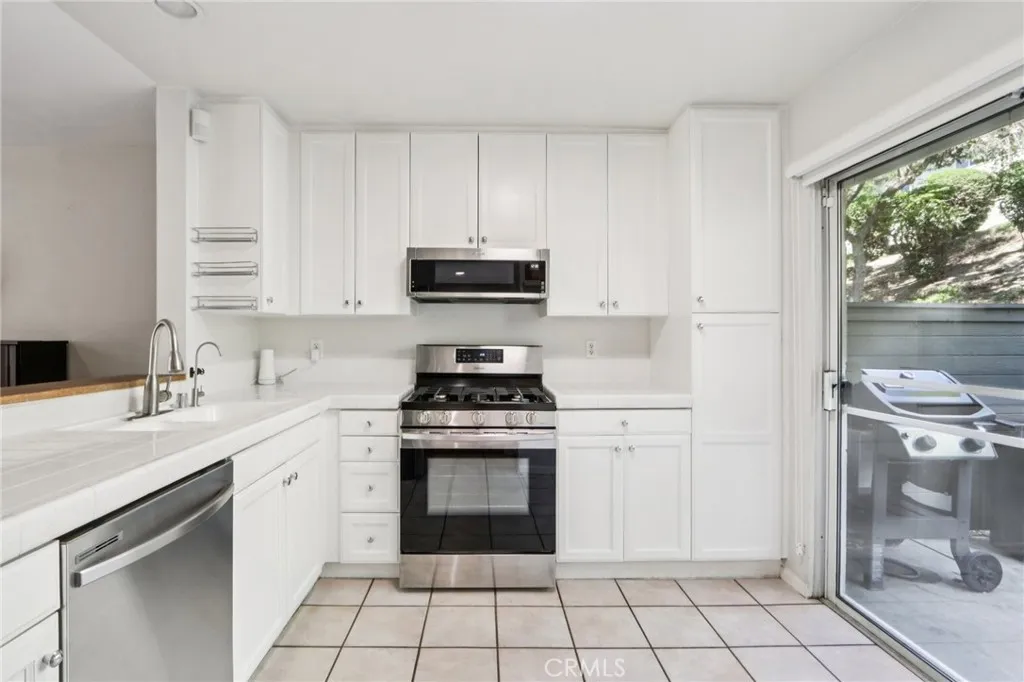 Additional image 43 of 15786 Midwood Drive Unit 4, Granada Hills, CA 91344