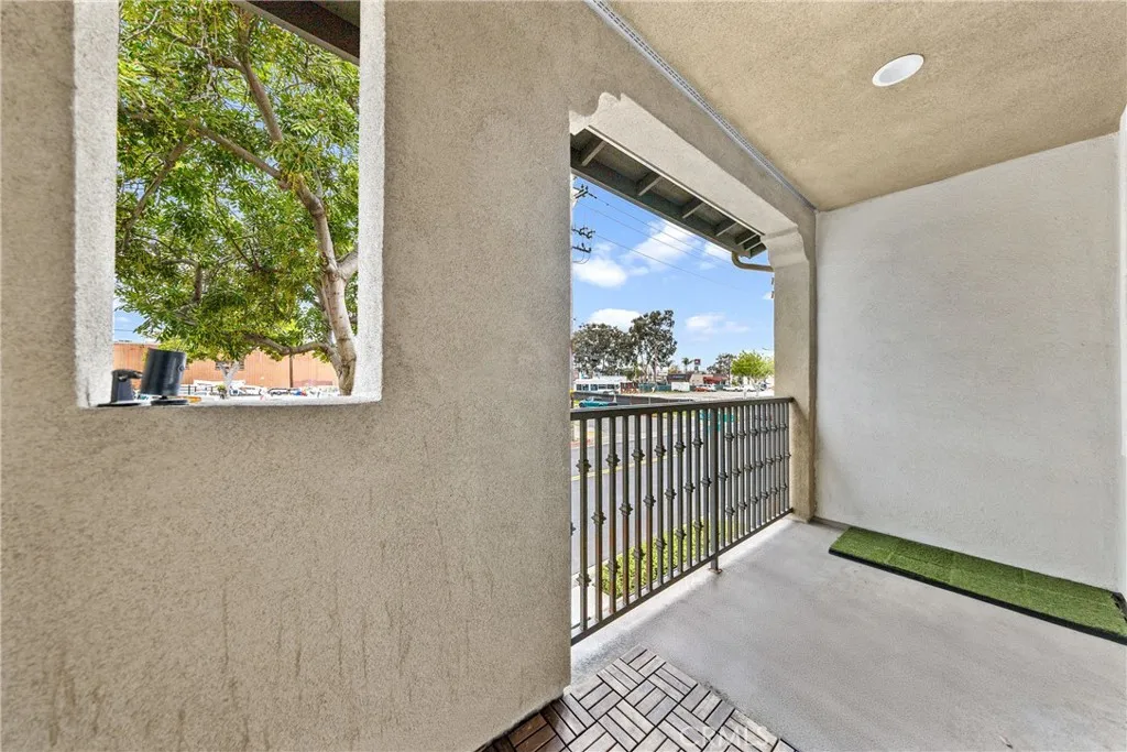 Additional image 23 of 2560 Valentina Way Unit 2, Commerce, CA 90040