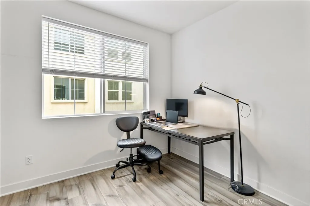 Additional image 47 of 2560 Valentina Way Unit 2, Commerce, CA 90040