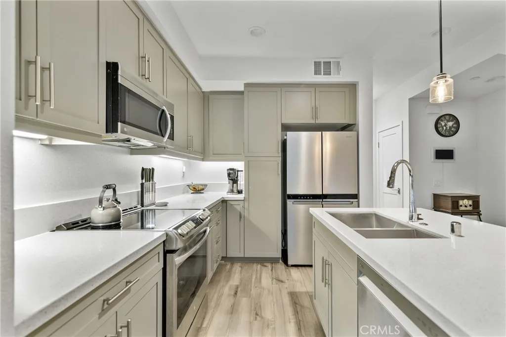 Additional image 34 of 2560 Valentina Way Unit 2, Commerce, CA 90040