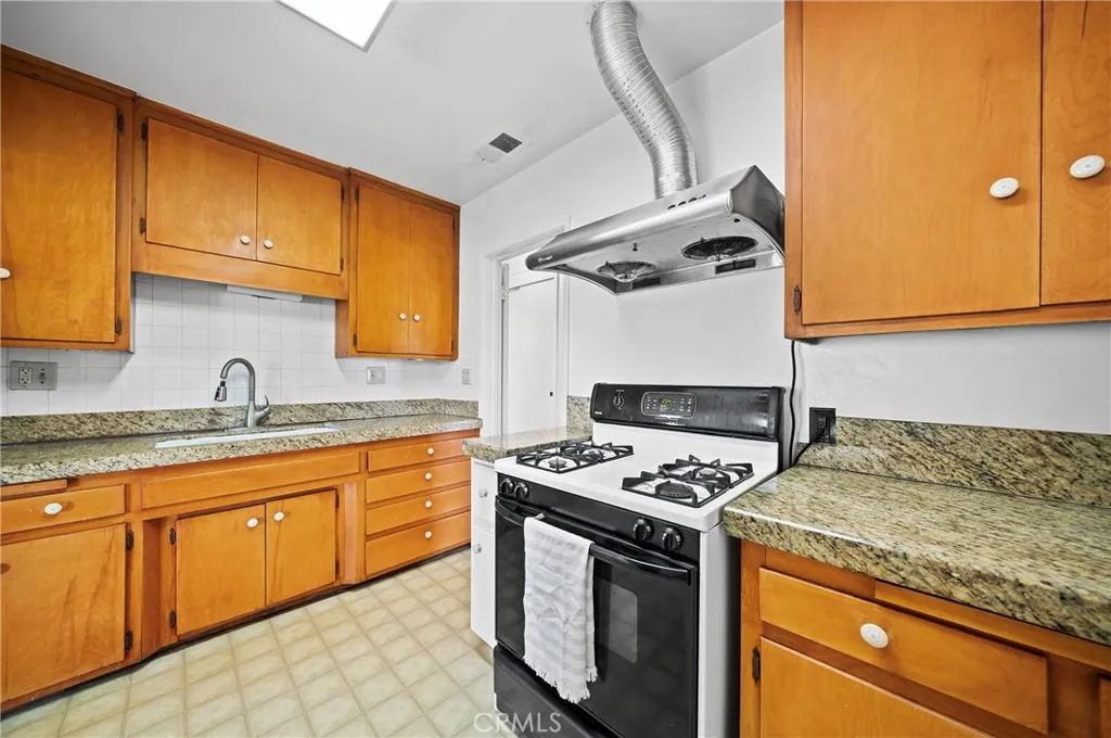 Additional image 9 of 216 E Riggin Street, Monterey Park, CA 91755