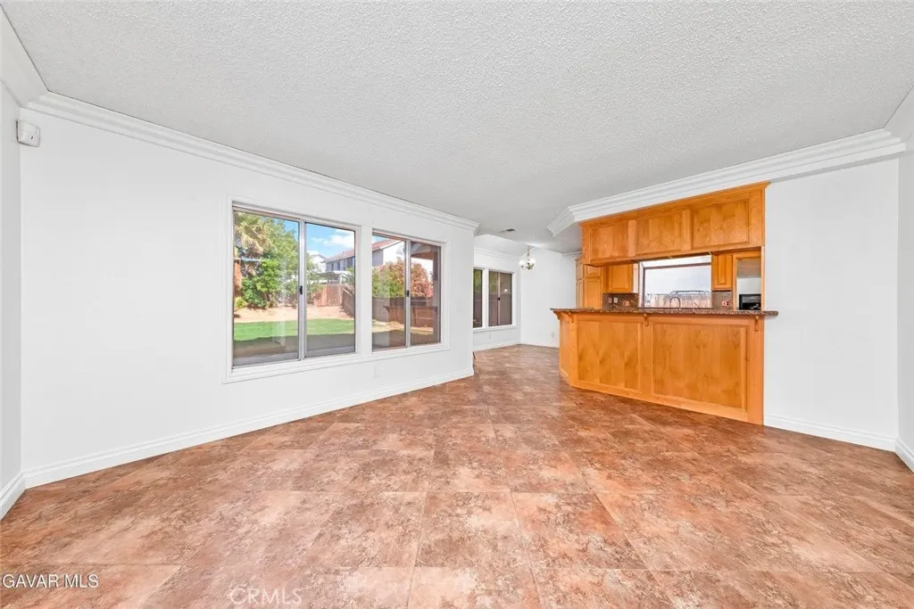 Additional image 37 of 37450 Yorkshire Dr, Palmdale, CA 93550