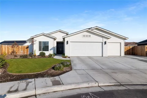 7618 Emerald Green Avenue, Bakersfield, CA MLS: OC25028168