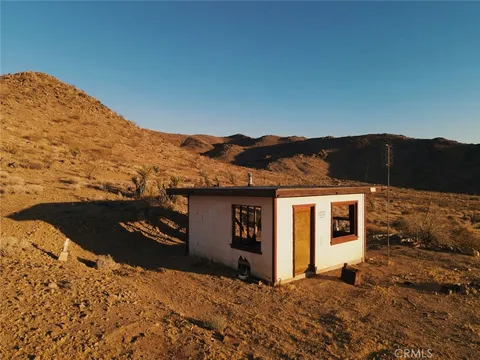 55325 Sunnyslope Drive, Landers, CA MLS: JT24216648