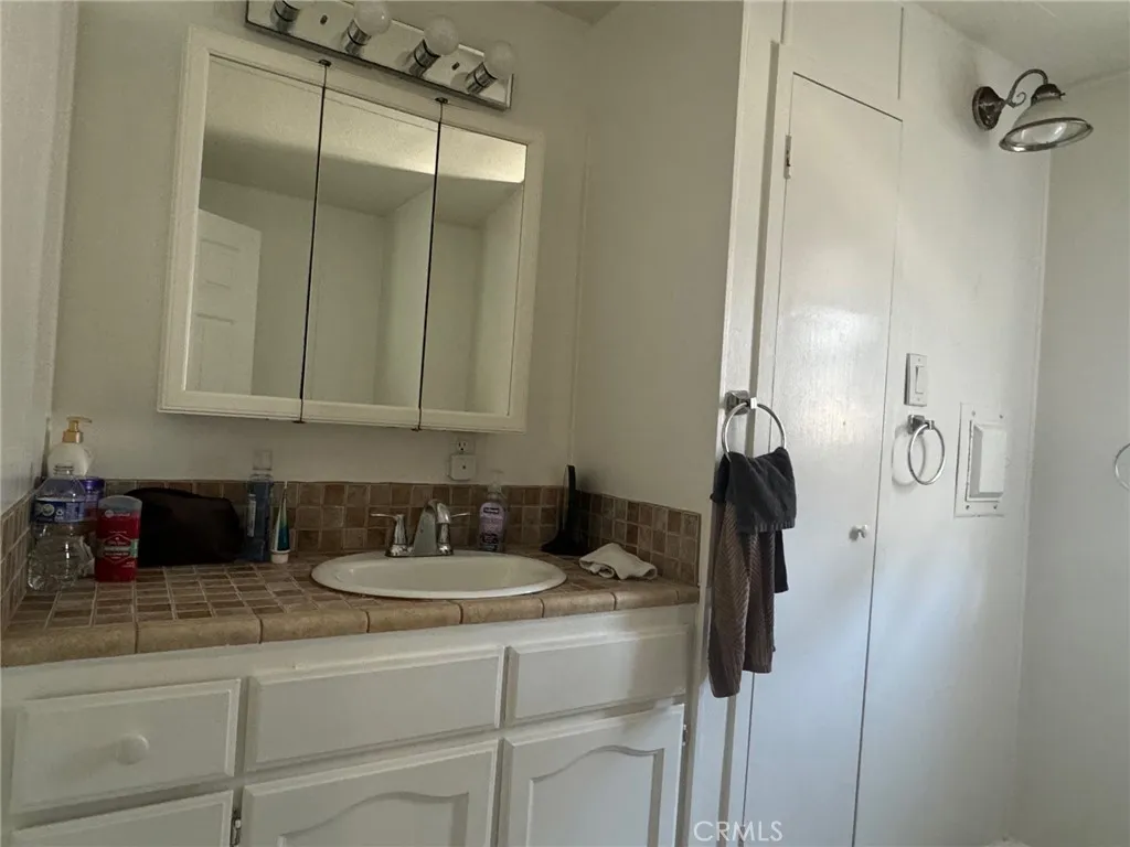 Additional image 39 of 17700 Avalon Boulevard Unit 40, Carson, CA 90746