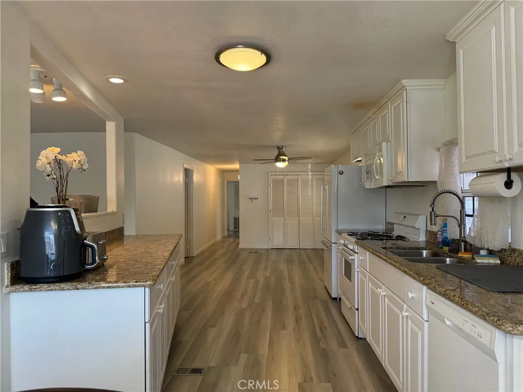 Additional image 5 of 17700 Avalon Boulevard Unit 40, Carson, CA 90746