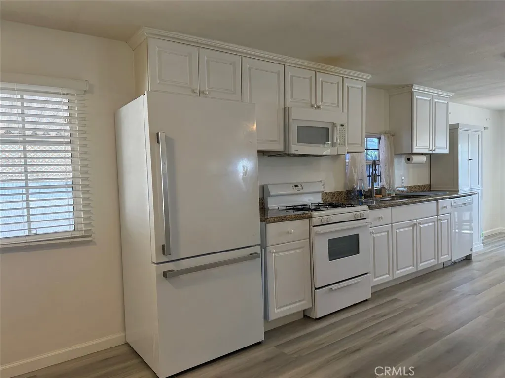 Additional image 7 of 17700 Avalon Boulevard Unit 40, Carson, CA 90746