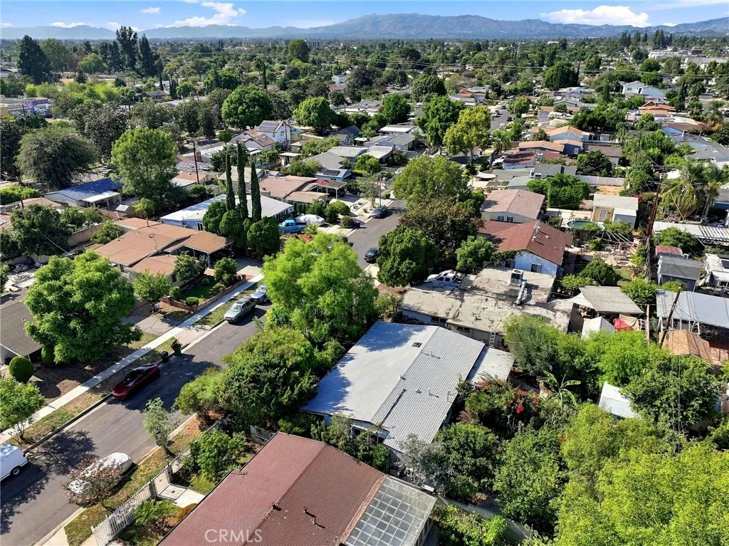 8644 Cantaloupe Ave, Panorama City, CA 91402