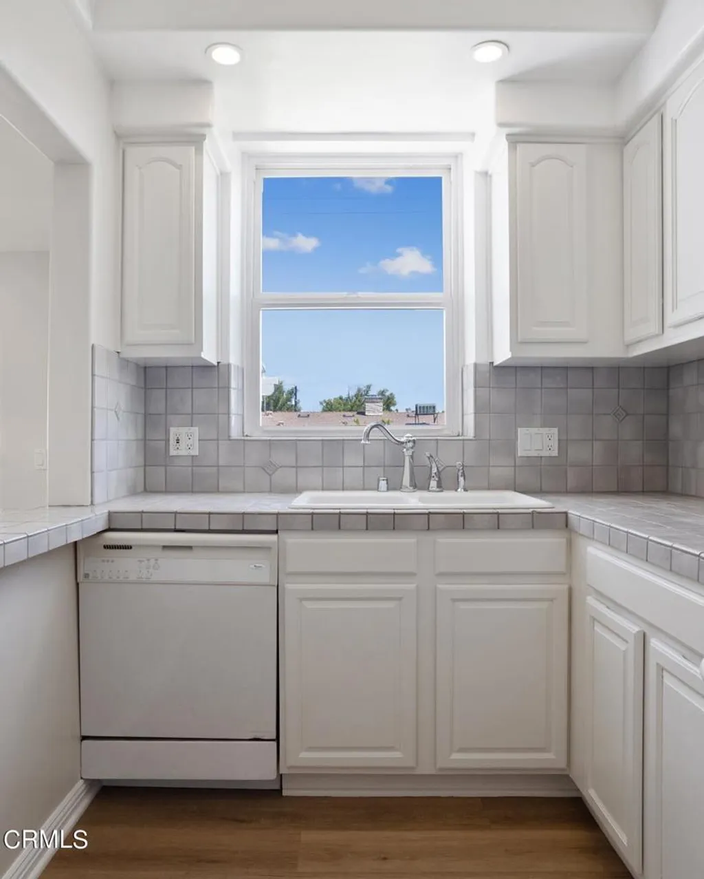 Additional image 15 of 640 E Elmwood Avenue, Burbank, CA 91501