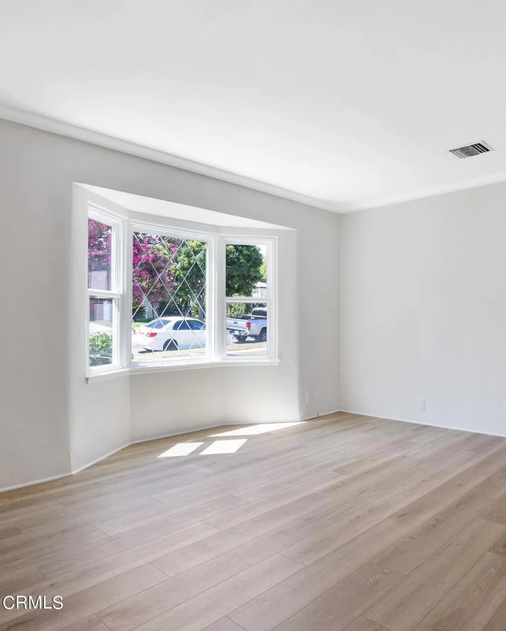 Additional image 10 of 640 E Elmwood Avenue, Burbank, CA 91501