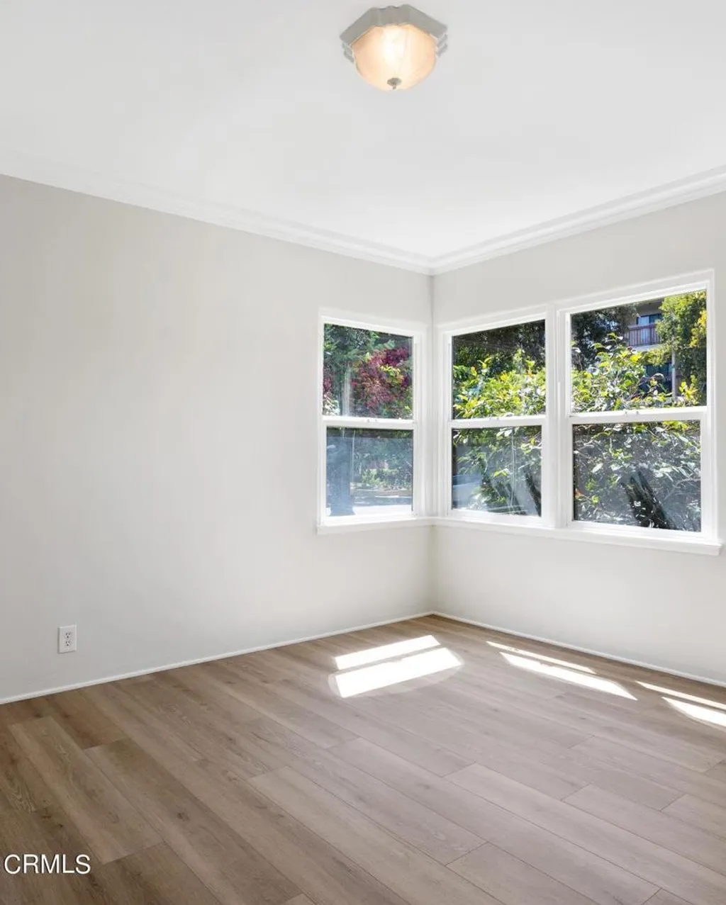 Additional image 11 of 640 E Elmwood Avenue, Burbank, CA 91501