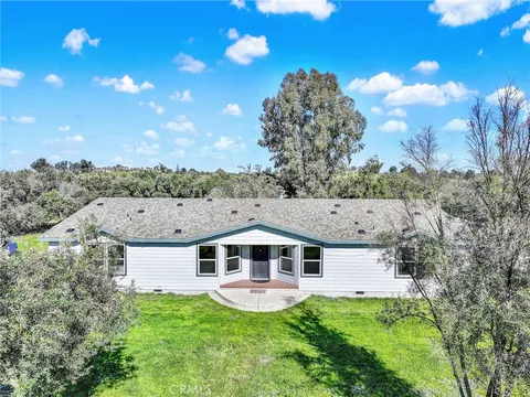 23580 Loleta Ave, Corning, CA MLS: SN25047698