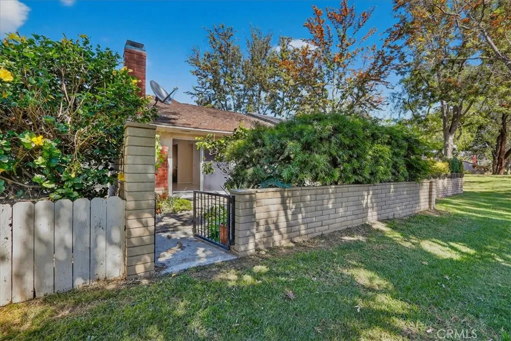 25 Dogwood S, Irvine, CA 92612