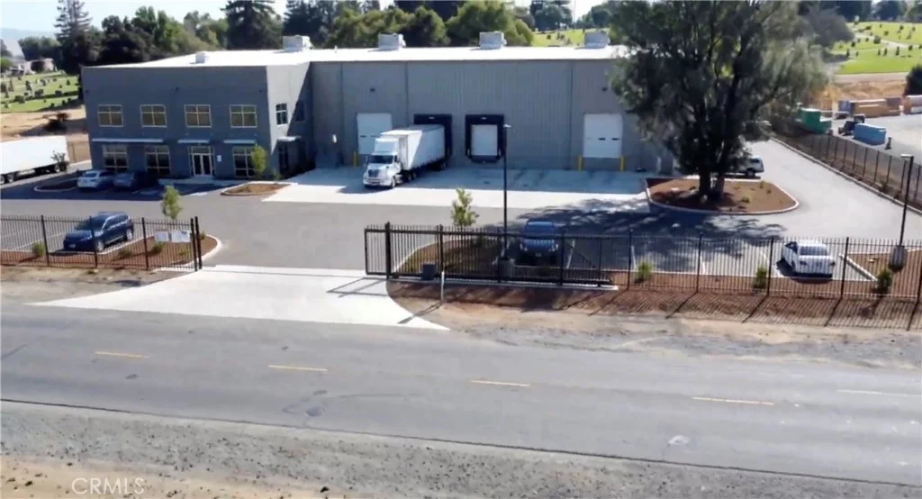 7th, Oroville, CA 95965 photo 3