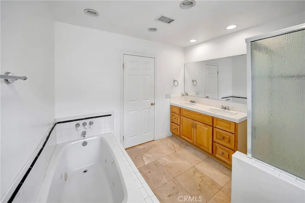 Additional image 71 of 345 Lakeview Dr, Palmdale, CA 93551