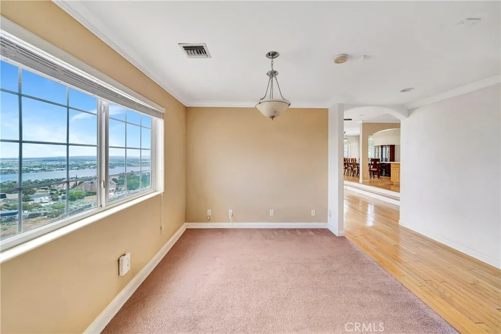 Additional image 111 of 345 Lakeview Dr, Palmdale, CA 93551