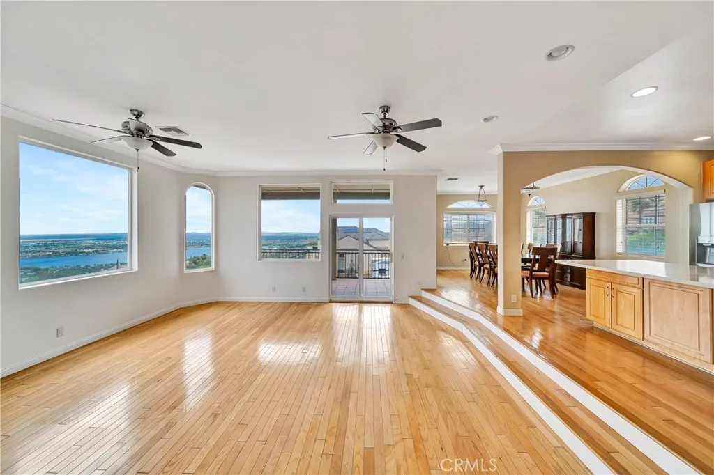 Additional image 87 of 345 Lakeview Dr, Palmdale, CA 93551