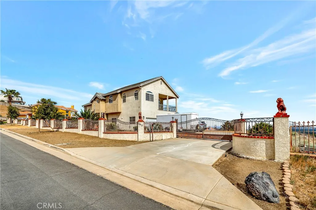 Additional image 3 of 345 Lakeview Dr, Palmdale, CA 93551