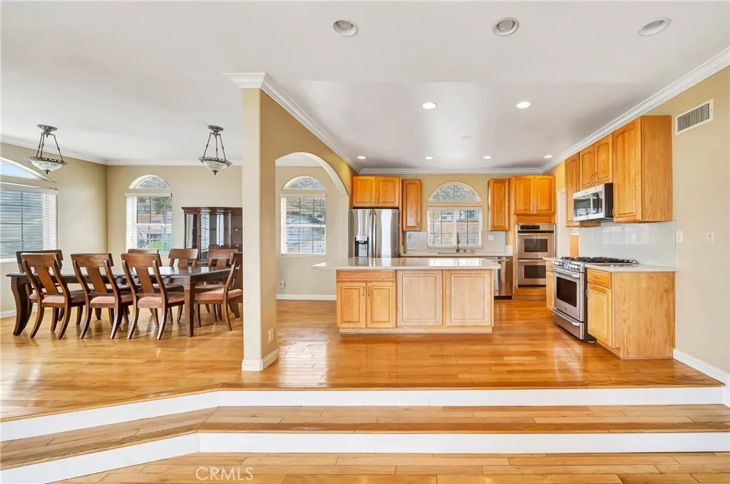 Additional image 18 of 345 Lakeview Dr, Palmdale, CA 93551
